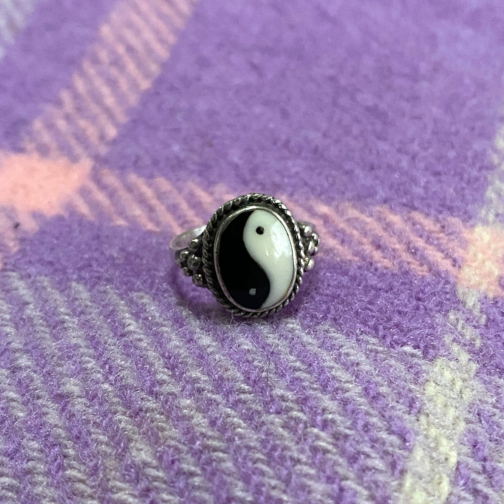 Vintage Yin Yang Ring