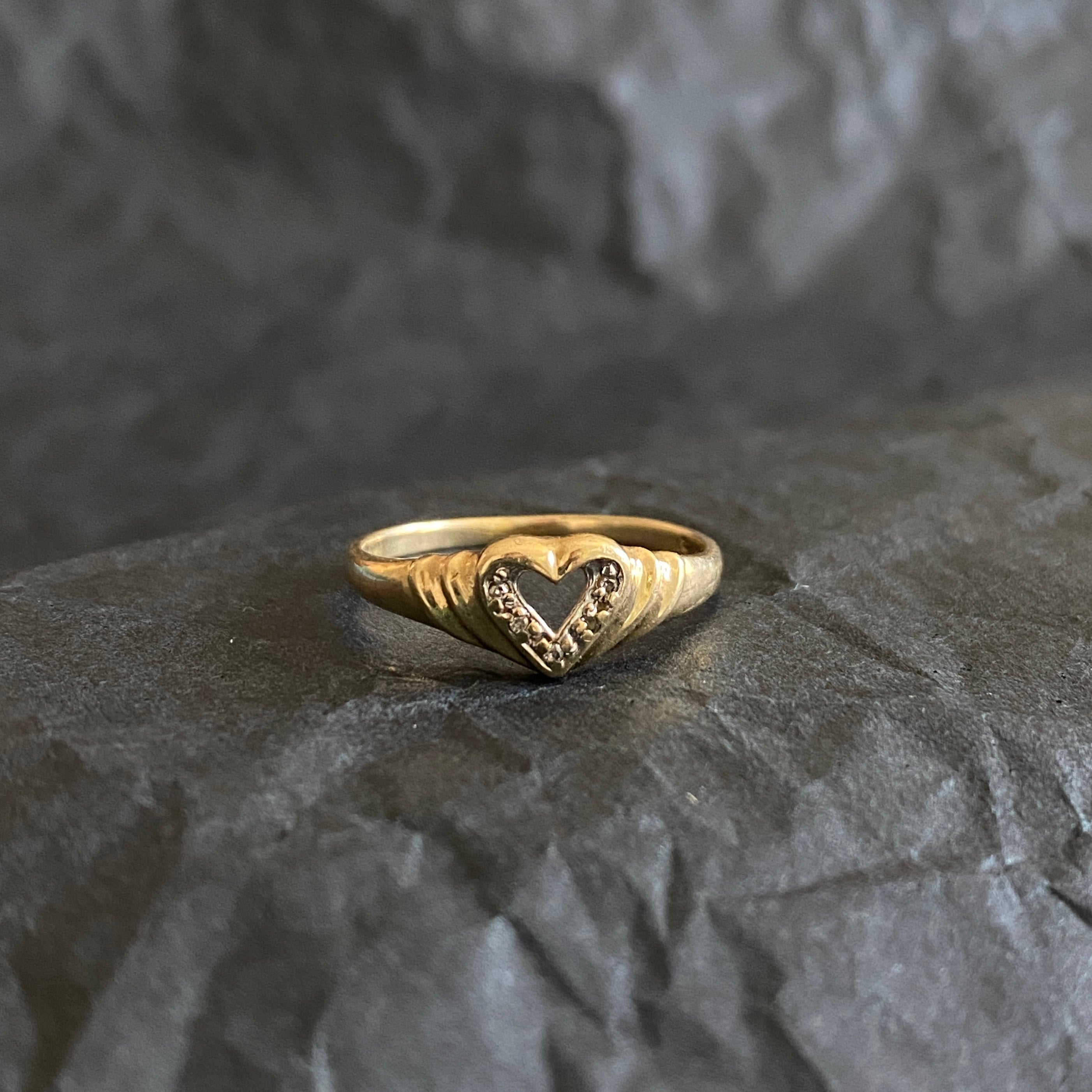 Vintage 9ct Gold Fancy Heart Ring